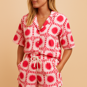 Bequeme Damen Sommeroutfit mit Blumenmuster und elastischem Bund | Nena-Genf Boutique