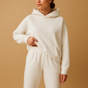 Bequeme oversized Loungewear mit Hoodie und Jogginghose | Chloé-Genf Boutique