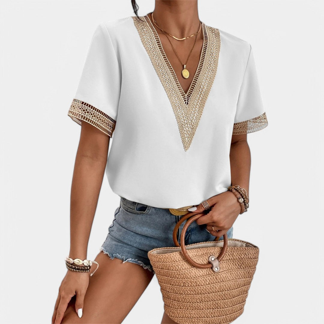 Damen T-Shirt mit lockerem Schnitt und schlichtem, elegantem Design – bequem, atmungsaktiv und perfekt für jeden Tag