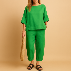 Luftige Damenmode mit lässigem Shirt und 3/4-Hose | Kiana-Genf Boutique