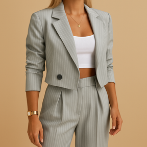 Stilvolle Blazer- und Hosenkombination für Damen | Annelies-Genf Boutique